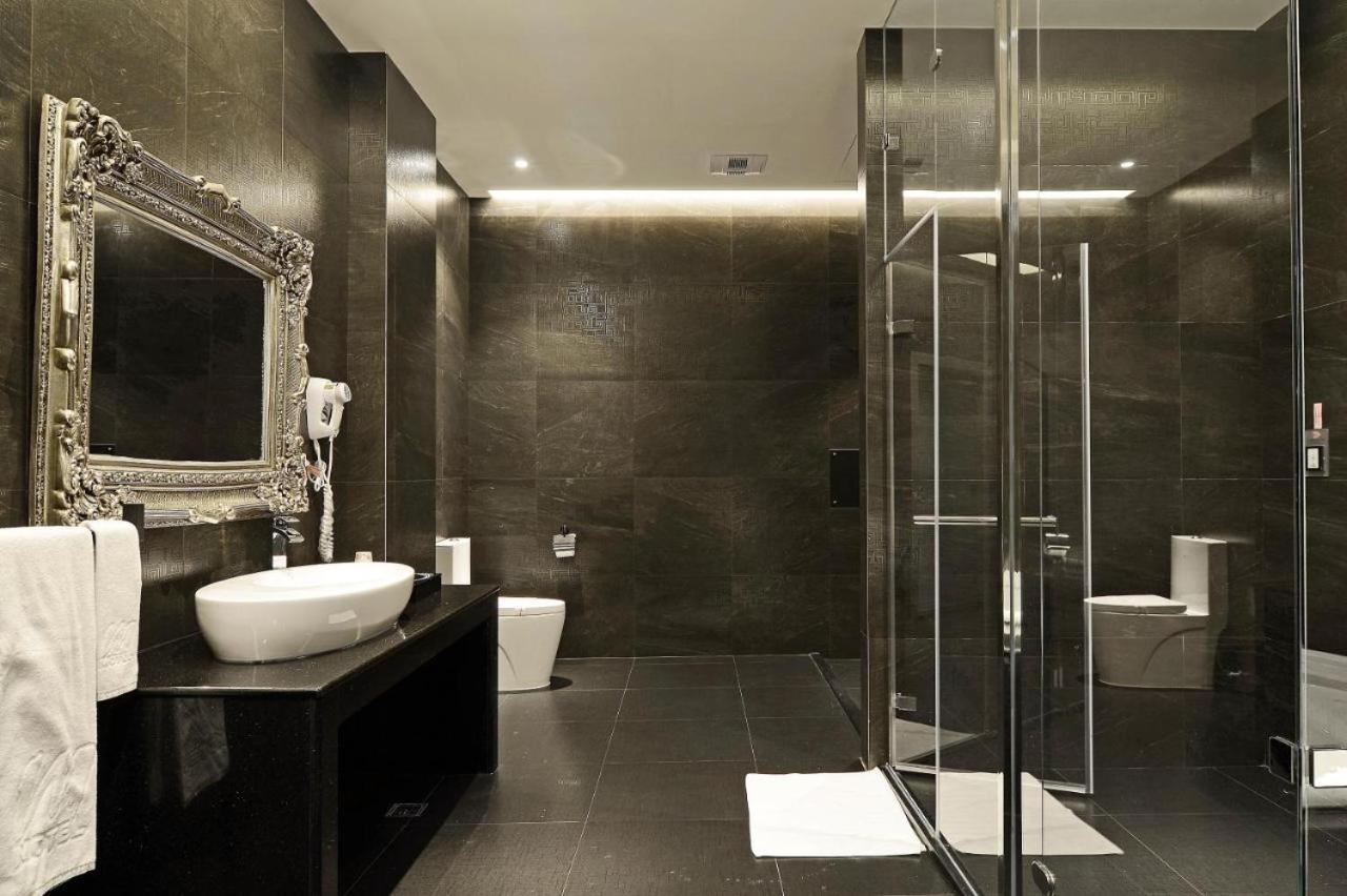 M Hotel Caotun Habitación foto