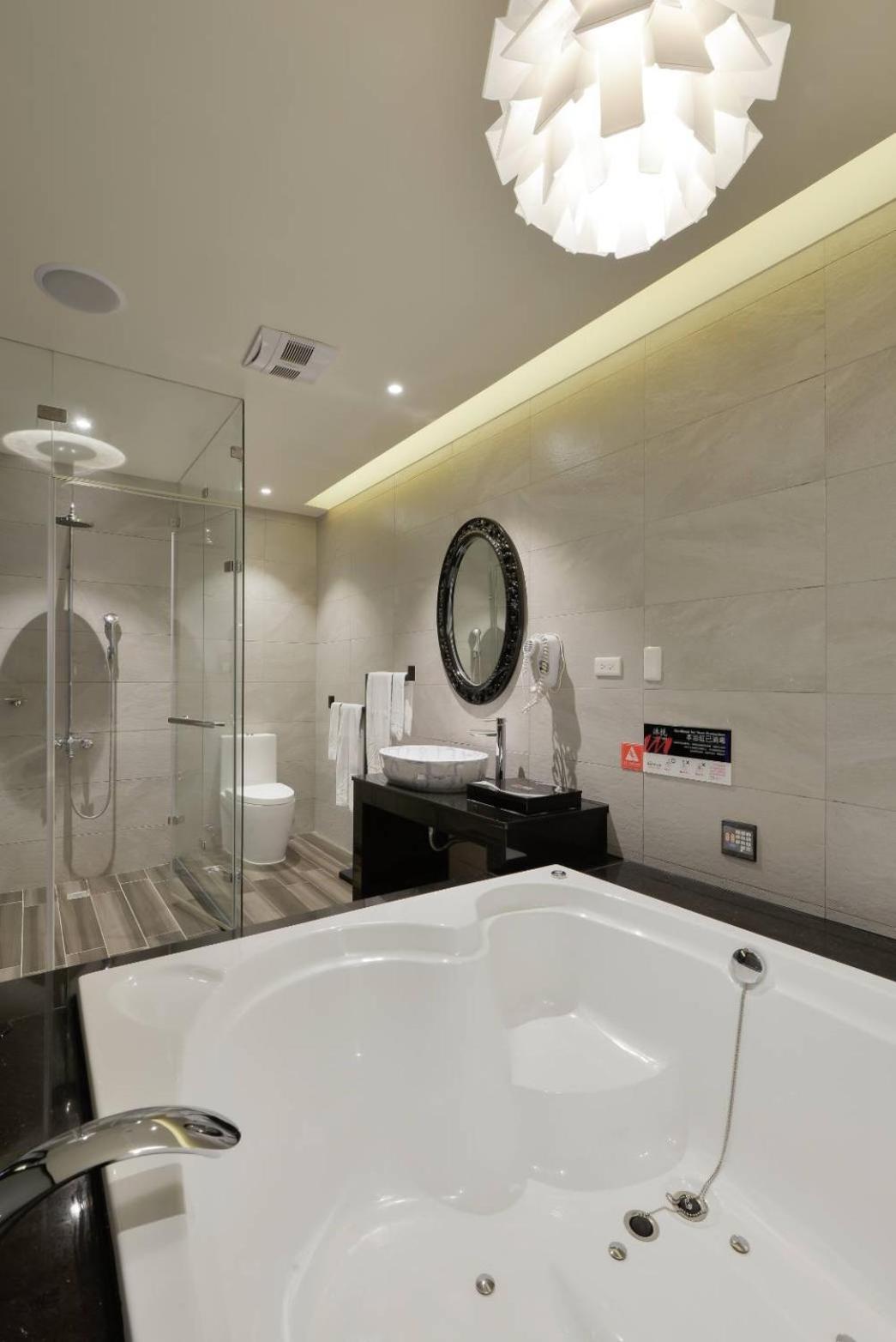 M Hotel Caotun Habitación foto